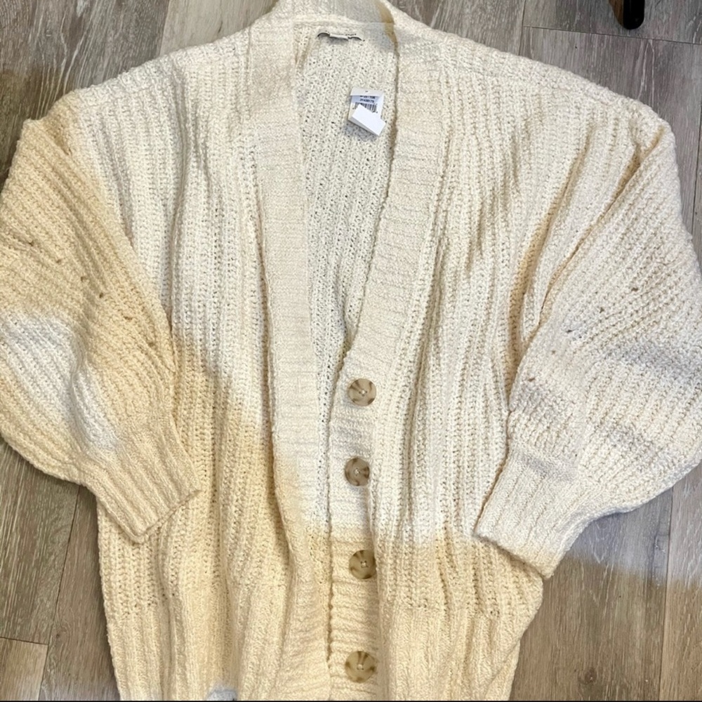 Beige American Eagle cardigan